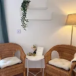House Bed & Breakfast