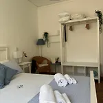 House Bed & Breakfast 4*