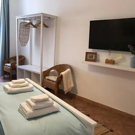 House 4*