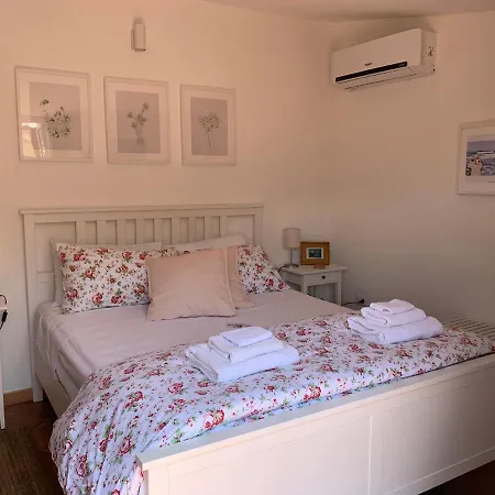 House Bed and Breakfast Πίτσο