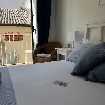 House 4*