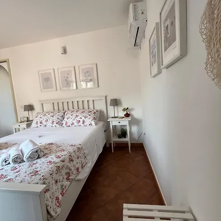 Bed & Breakfast House