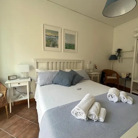 House Bed & Breakfast