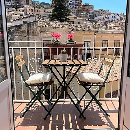 House Bed and Breakfast 4*