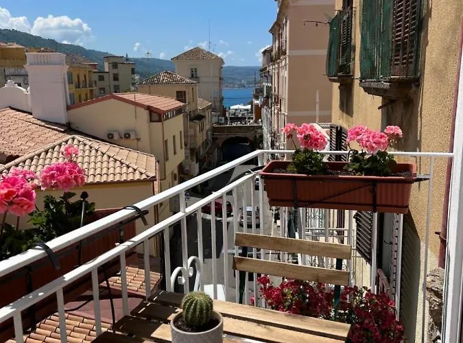 House 住宿加早餐酒店 皮佐